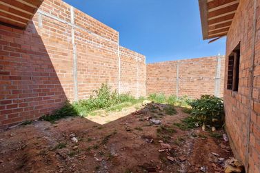 Casa &agrave; venda - 65m&sup2; - Jardim Village