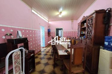 Casa &agrave; venda - 203m&sup2; - Centro
