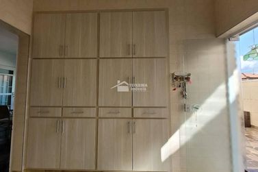 Casa &agrave; venda - 334m&sup2; - Centro