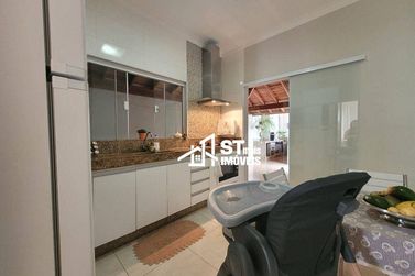 Casa &agrave; venda - 150m&sup2; - Jardim Mirante