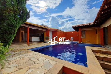 Casa &agrave; venda - 388m&sup2; - Jardim Panorama