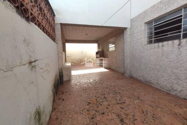 Casa &agrave; venda - 238m&sup2; - Centro