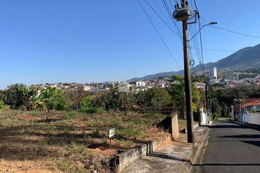 Terreno &agrave; venda - 416m&sup2; - Vila Mosconi