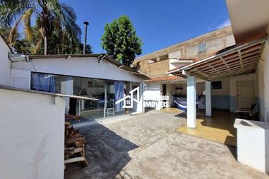 Casa &agrave; venda - 165m&sup2; - Centro