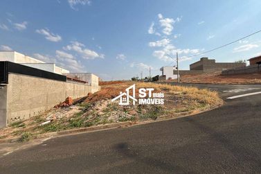 Terreno &agrave; venda - 298m&sup2; - Veredas da Serra