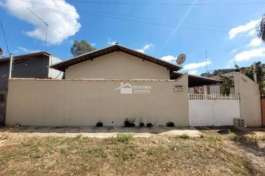 Casa &agrave; venda - 198m&sup2; - Clube Uva