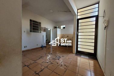 Casa &agrave; venda - 499m&sup2; - Centro