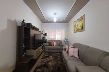 Casa &agrave; venda - 340m&sup2; - Centro