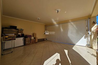 Casa &agrave; venda - 300m&sup2; - Jardim Bela Vista