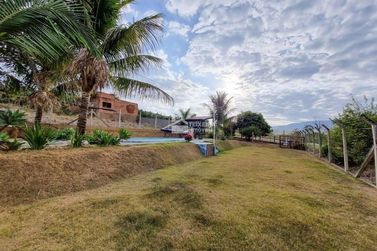Ch&aacute;cara &agrave; venda - 750m&sup2; - Retirinho
