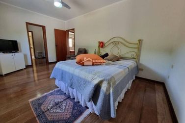 Casa &agrave; venda - 427m&sup2; - Centro