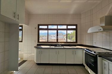 Apartamento &agrave; venda - 164m&sup2; - Centro