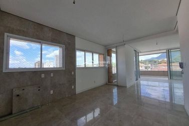 Apartamento &agrave; venda - 268m&sup2; - Centro