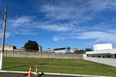 Terreno &agrave; venda - 600m&sup2; - Residencial Para&iacute;so