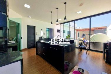 Casa &agrave; venda - 220m&sup2; - Jardim Alto da Bela Vista