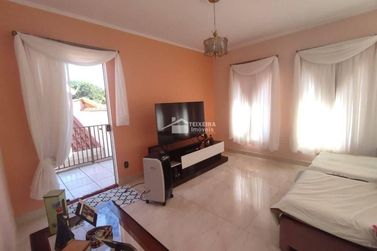 Casa &agrave; venda - 232m&sup2; - Jardim Bela Vista