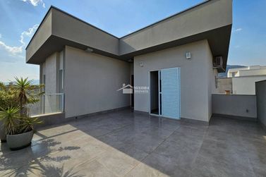 Casa &agrave; venda - 250m&sup2; - Jardim Mantiqueira II
