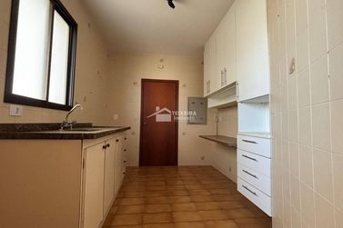 Apartamento &agrave; venda - 103m&sup2; - Centro