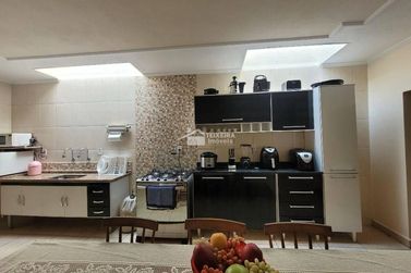 Casa &agrave; venda - 340m&sup2; - Centro