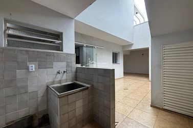 Casa &agrave; venda - 274m&sup2; - Centro