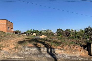 Terreno &agrave; venda - 416m&sup2; - Vila Mosconi