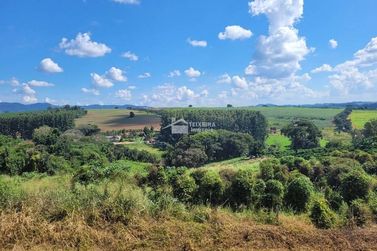 Terreno &agrave; venda - 27000m&sup2; - Clube Campestre