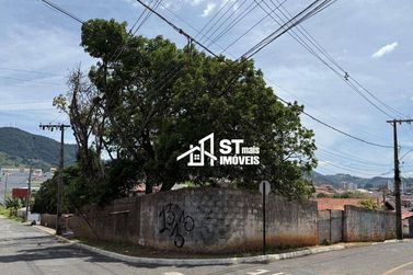 Terreno &agrave; venda - 493m&sup2; - Lagoa Dourada