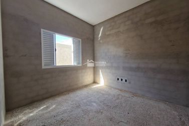 Casa &agrave; venda - 61m&sup2; - Jardim Heloisa