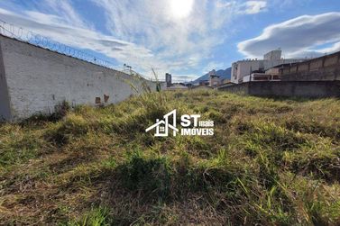 Terreno &agrave; venda - 360m&sup2; - Vila Mosconi