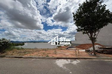 Terreno &agrave; venda - 290m&sup2; - Alto da Bela Vista