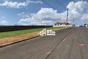 Terreno &agrave; venda - 300m&sup2; - Clube Campestre