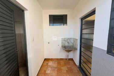 Casa para alugar - 40m&sup2; - Jardim Panorama
