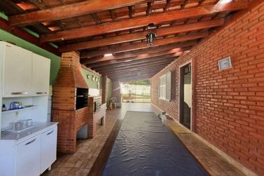 Ch&aacute;cara &agrave; venda - 70m&sup2; - Zona Rural