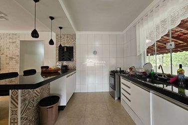 Casa &agrave; venda - 260m&sup2; - Clube Uva