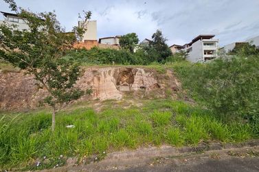 Terreno &agrave; venda - 252m&sup2; - Jardim It&aacute;lia