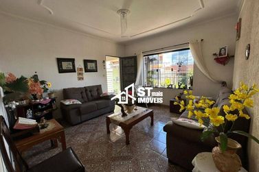 Casa &agrave; venda - 212m&sup2; - Jardim Rio Branco