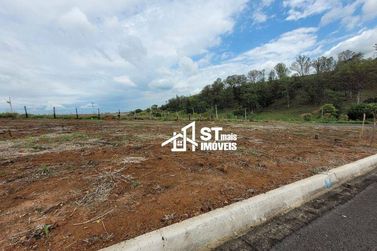 Terreno &agrave; venda - 200m&sup2; - Jardim Lima