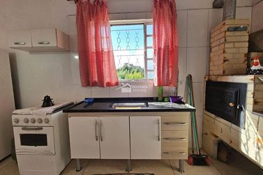 Ch&aacute;cara &agrave; venda - 90m&sup2; - Zona Rural