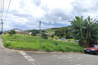 Terreno &agrave; venda - 200m&sup2; - Santo Ant&ocirc;nio de Lisboa