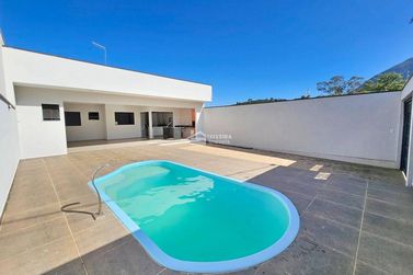 Casa &agrave; venda - 100m&sup2; - Santo Ant&ocirc;nio de Lisboa
