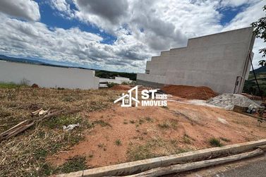 Terreno &agrave; venda - 290m&sup2; - Alto da Bela Vista
