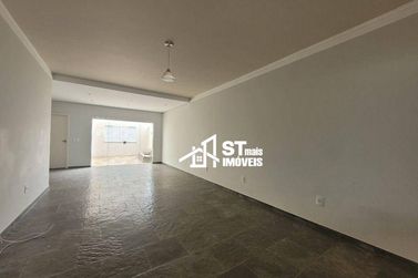 Casa &agrave; venda - 220m&sup2; - Centro