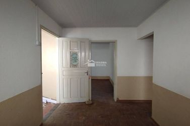 Casa &agrave; venda - 65m&sup2; - Centro