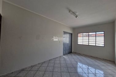 Casa &agrave; venda - 200m&sup2; - Jardim Rio Negro