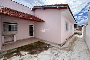 Casa &agrave; venda - 85m&sup2; - Centro