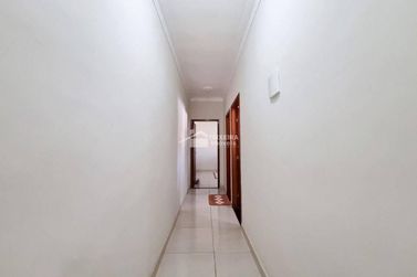 Ch&aacute;cara &agrave; venda - 150m&sup2; - Zona Rural