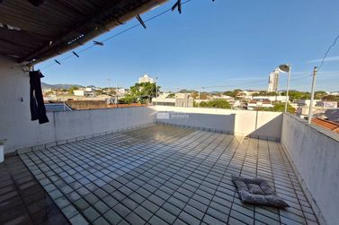 Casa &agrave; venda - 210m&sup2; - Jardim Santo Ant&ocirc;nio