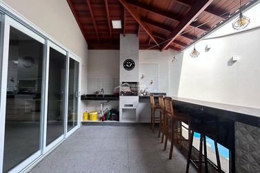 Casa &agrave; venda - 150m&sup2; - Jardim Rio Verde