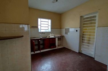 Casa para alugar - 186m&sup2; - Centro