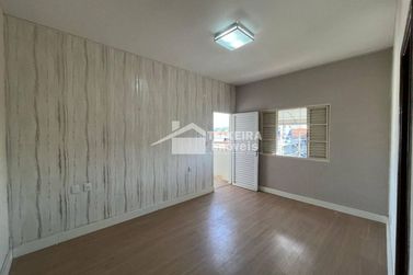 Apartamento para alugar - 123m&sup2; - Centro